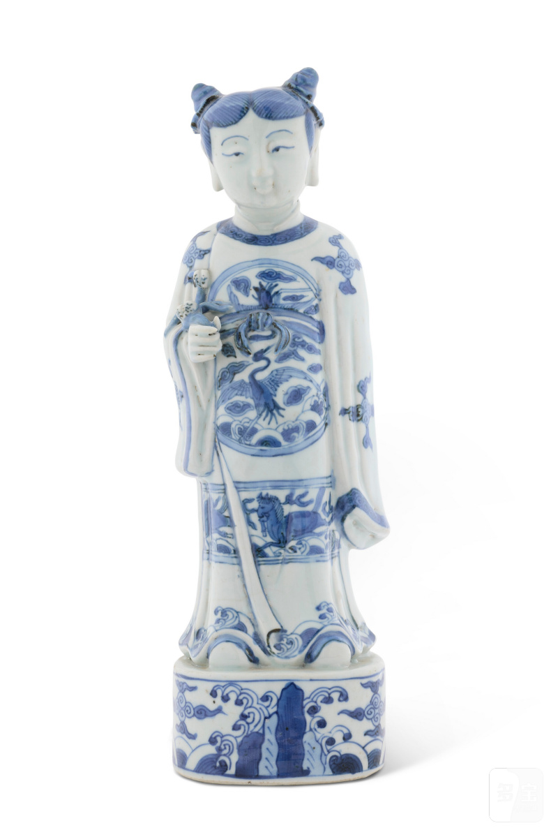 IMMORTELLE EN PORCELAINE BLEU BLANC  CHINE, DYNASTIE MING, ÉPOQUE WANLI (1573-1619)